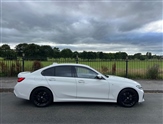 BMW 3 Series Image 6