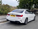 BMW 3 Series Image 6
