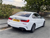 BMW 3 Series Image 6