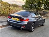 BMW 3 Series Image 6