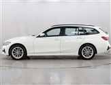 BMW 3 Series Image 6