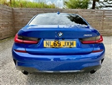 BMW 3 Series Image 4