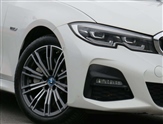 BMW 3 Series Image 6