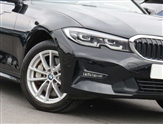 BMW 3 Series Image 6