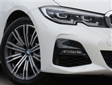 BMW 3 Series Image 6