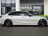 BMW 3 Series Image 3