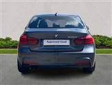 BMW 3 Series Image 4