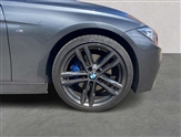 BMW 3 Series Image 6