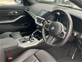 BMW 3 Series Image 6