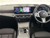 BMW 3 Series Image 4
