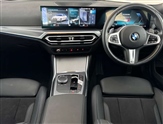 BMW 3 Series Image 4