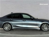 BMW 3 Series Image 3