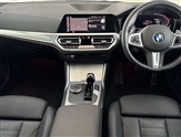 BMW 3 Series Image 4