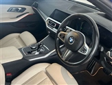 BMW 3 Series Image 6