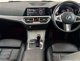 BMW 3 Series Image 4