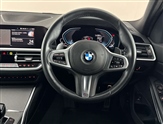 BMW 3 Series Image 5