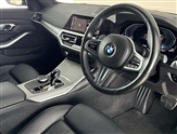 BMW 3 Series Image 6