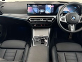 BMW 3 Series Image 4