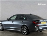 BMW 3 Series Image 2