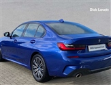 BMW 3 Series Image 2