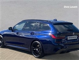 BMW 3 Series Image 2