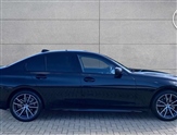 BMW 3 Series Image 3
