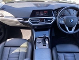 BMW 3 Series Image 4