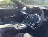 BMW 3 Series Image 6