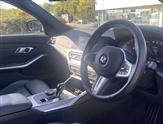 BMW 3 Series Image 6