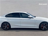 BMW 3 Series Image 3