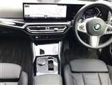 BMW 3 Series Image 4