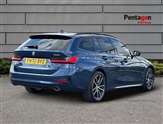 BMW 3 Series Image 4