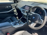 BMW 3 Series Image 6