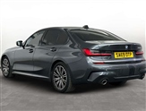 BMW 3 Series Image 2