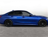 BMW 3 Series Image 3