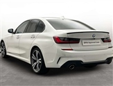 BMW 3 Series Image 2