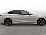 BMW 3 Series Image 3