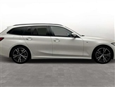 BMW 3 Series Image 3