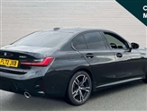 BMW 3 Series Image 3