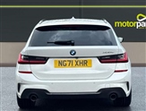 BMW 3 Series Image 4
