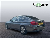 BMW 3 Series Image 4