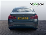 BMW 3 Series Image 6