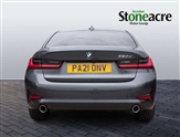 BMW 3 Series Image 4