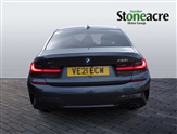 BMW 3 Series Image 4