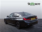 BMW 3 Series Image 5