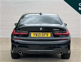 BMW 3 Series Image 4