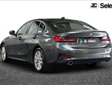 BMW 3 Series Image 4