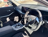 BMW 3 Series Image 6