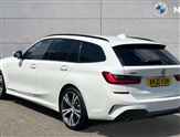 BMW 3 Series Image 2