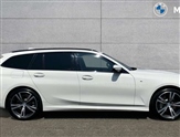 BMW 3 Series Image 3